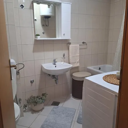 Seaview Vice Apartman *