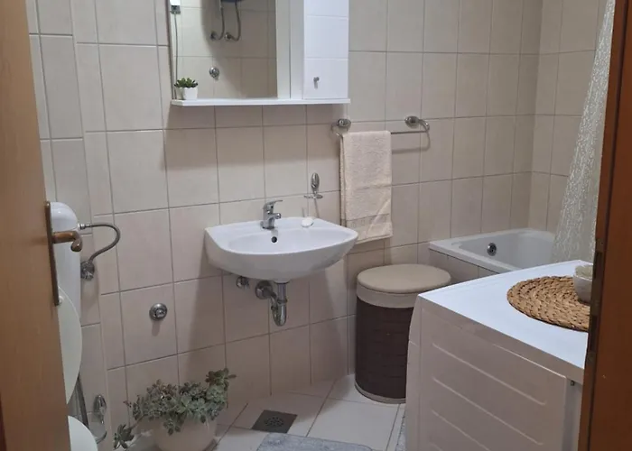 Seaview Vice Apartman *